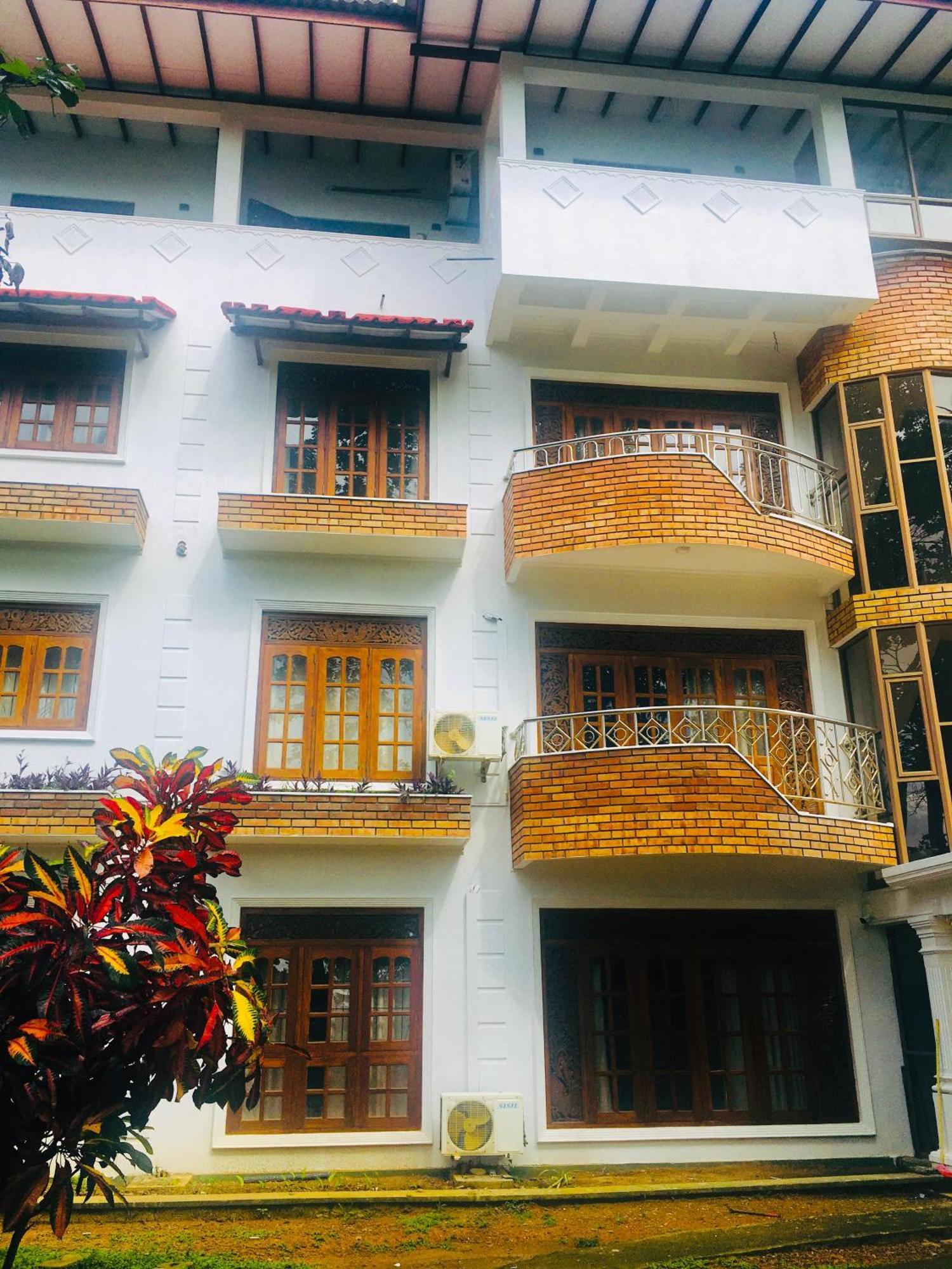 Mount House Hotel Apartment Dikwella Sur Exterior foto