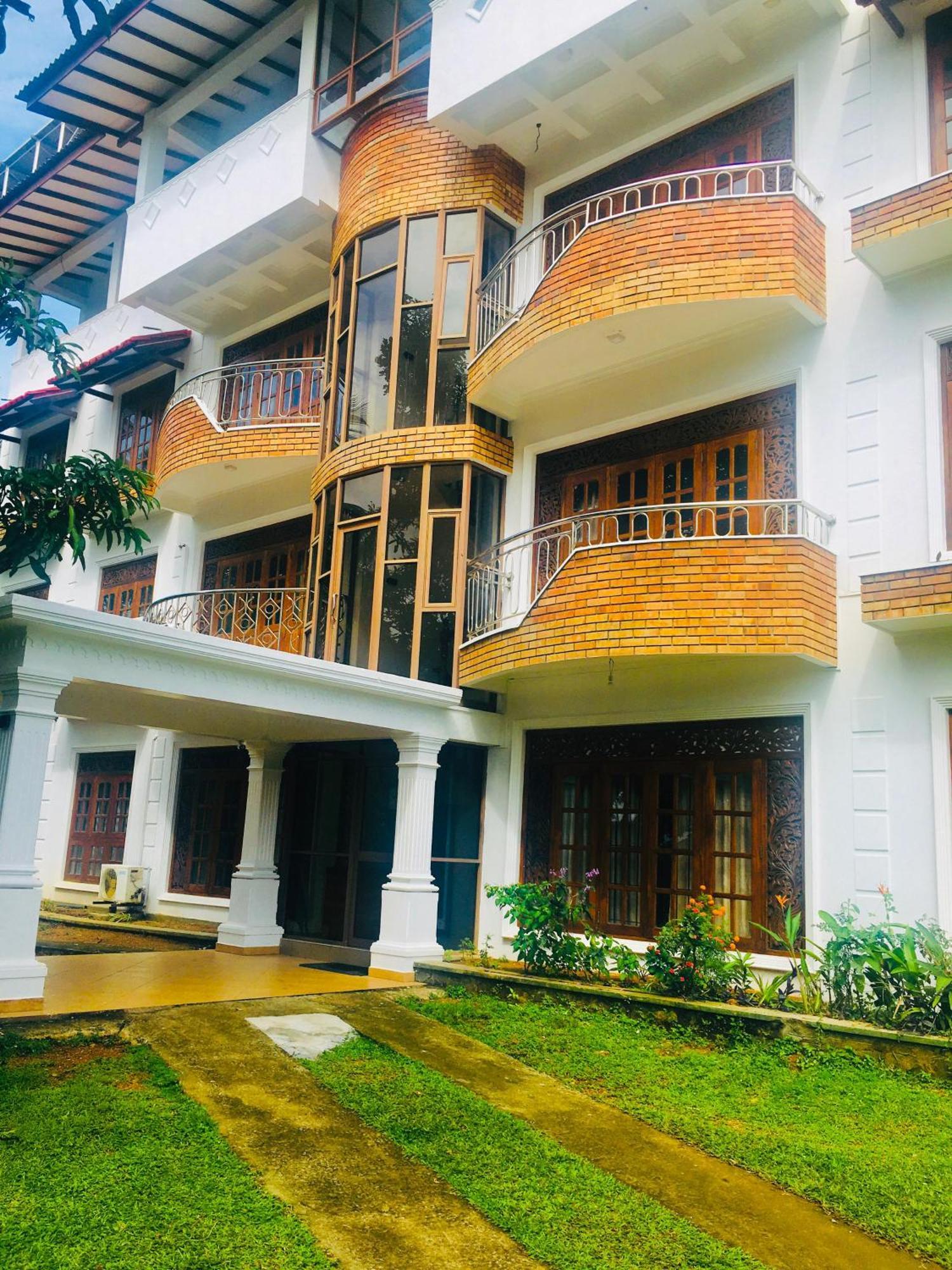 Mount House Hotel Apartment Dikwella Sur Exterior foto